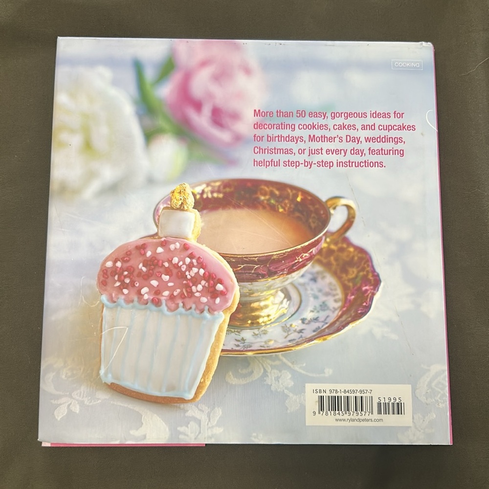 •DECORATING• baking book! - Picture 5 of 5